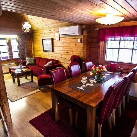 Loma Rinteelae 샬레 Suonenvaara